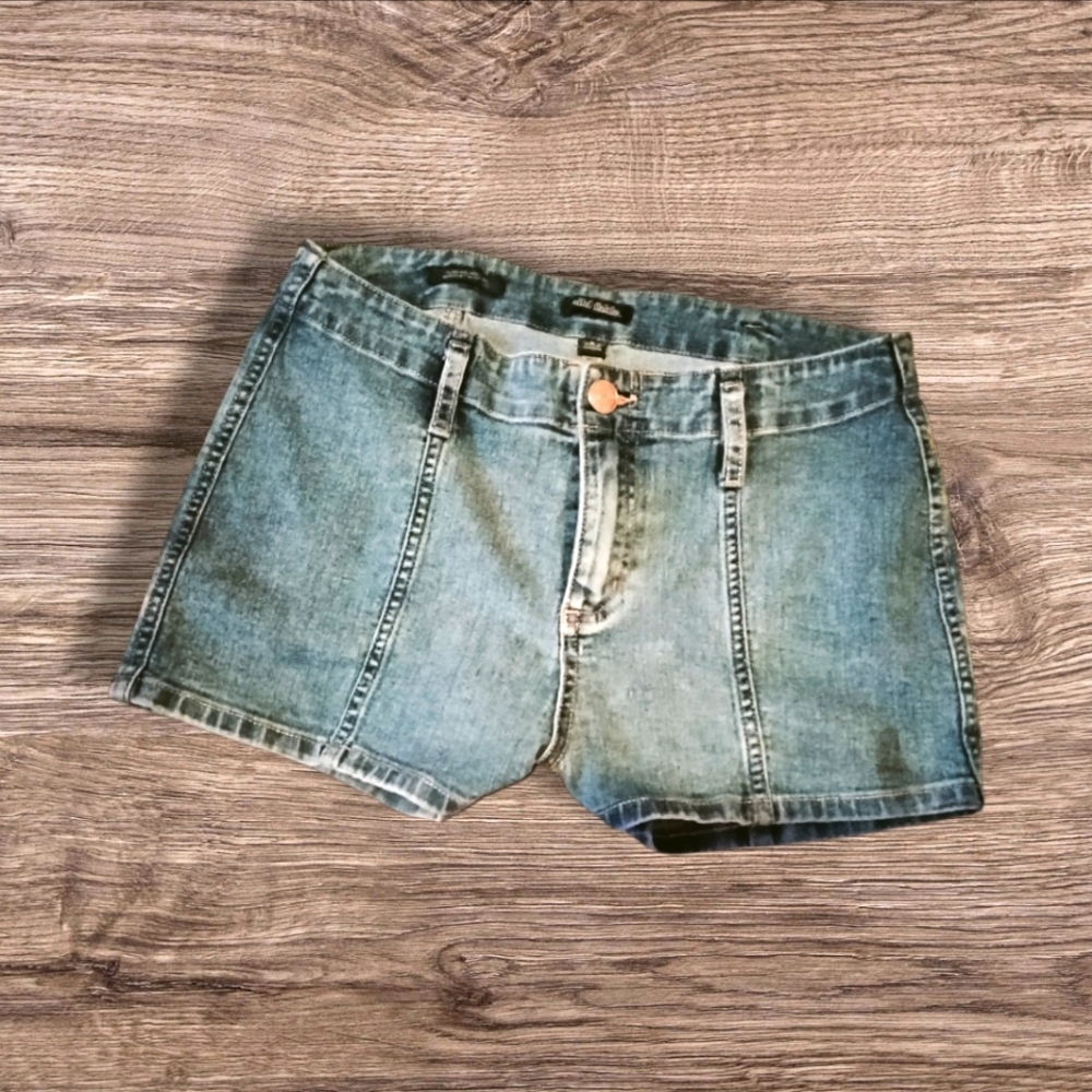 High waisted jeans shorts